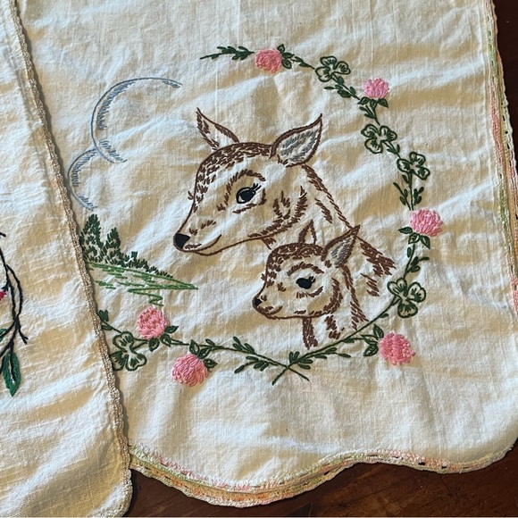 MCM 2 Dresser Scarf Embroidered Baby Deer & Momma Crochet Edge Vintage 35” L - Picture 3 of 12